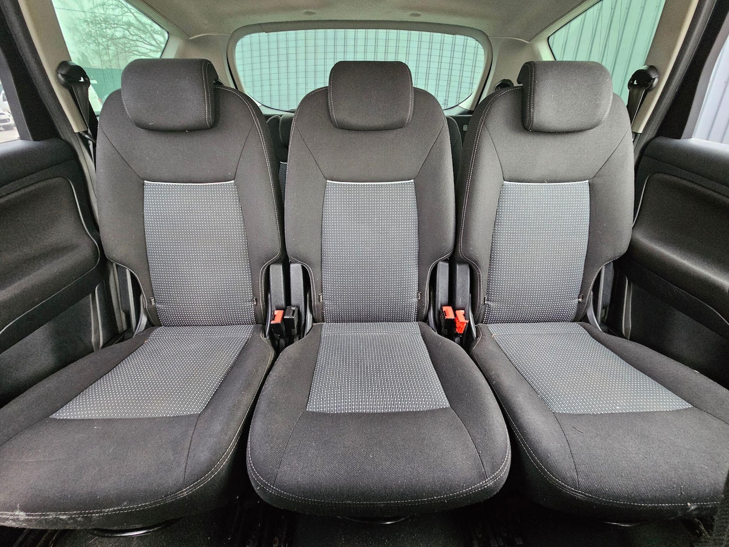 Used Ford S-Max 2013 for sale - 78047537: Photo 25