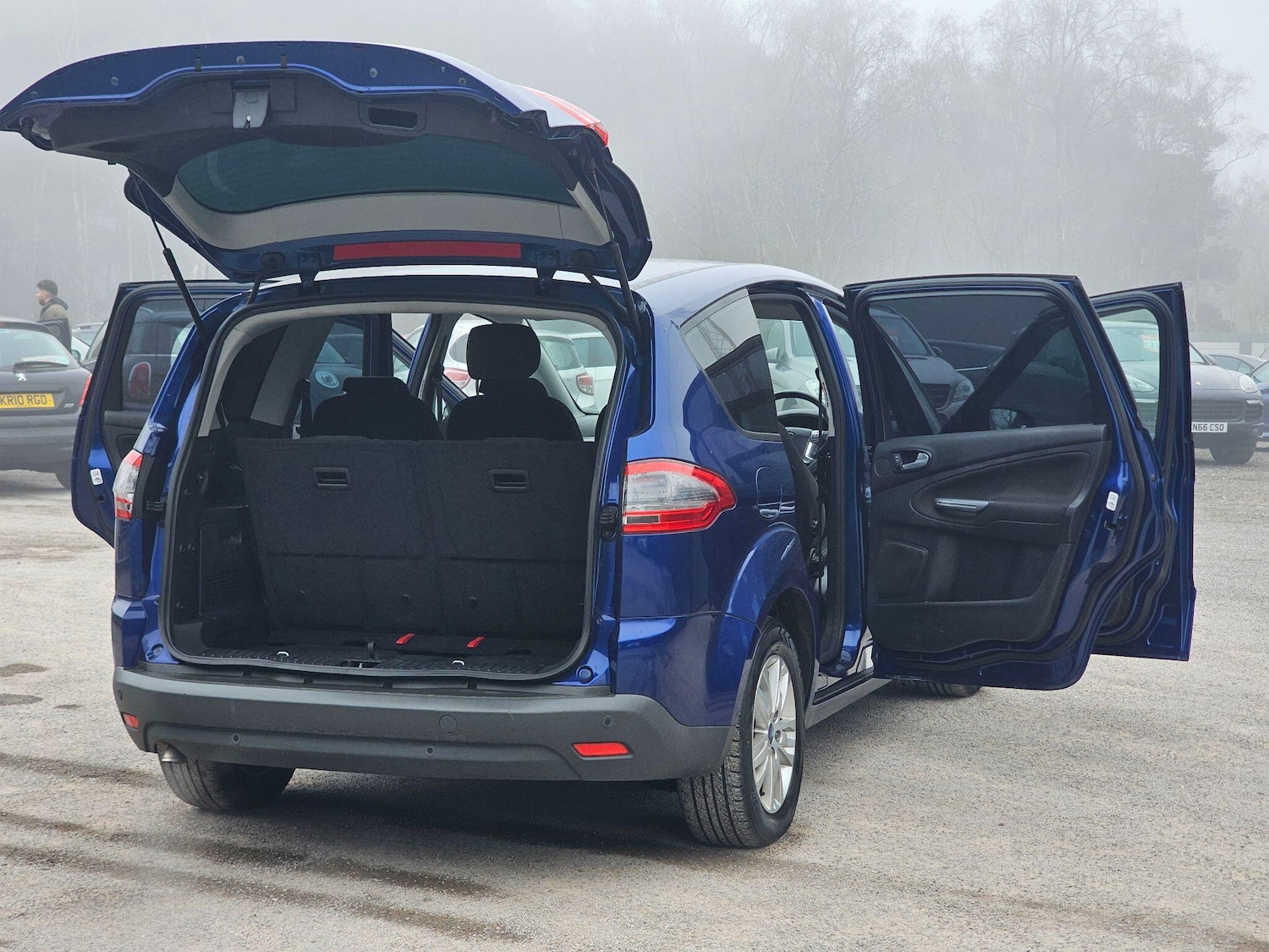 Used Ford S-Max 2013 for sale - 78047537: Photo 37