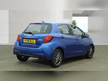 Used Toyota Yaris 2016 for sale - 78946343: Photo