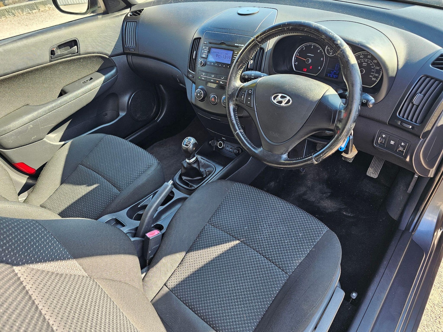 Used Hyundai i30 2011 for sale - 77882272: Photo 2