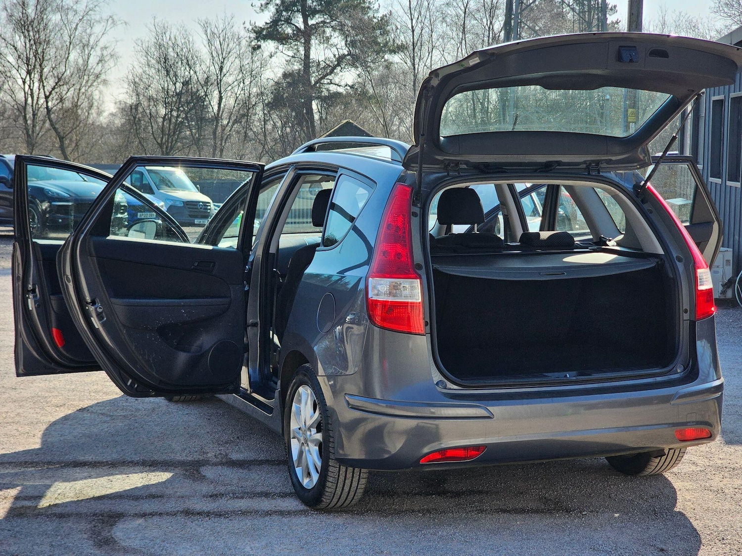Used Hyundai i30 2011 for sale - 77882272: Photo 39