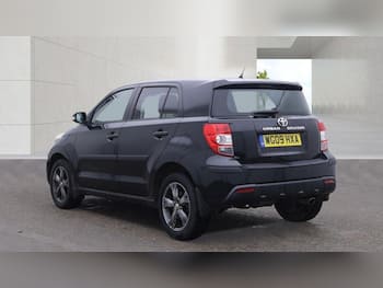 Used Toyota Urban Cruiser 2009 for sale - 79688147: Photo