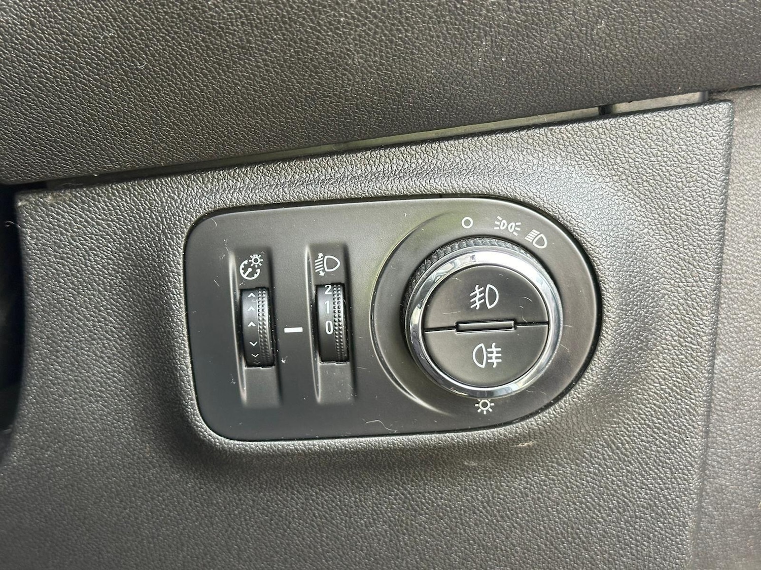 Used Vauxhall Corsa for sale - 77646513: Photo 27