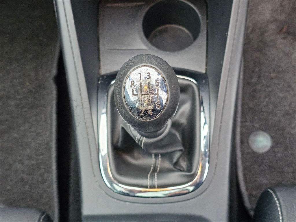 Used Renault Megane 2015 for sale - 77570386: Photo 28