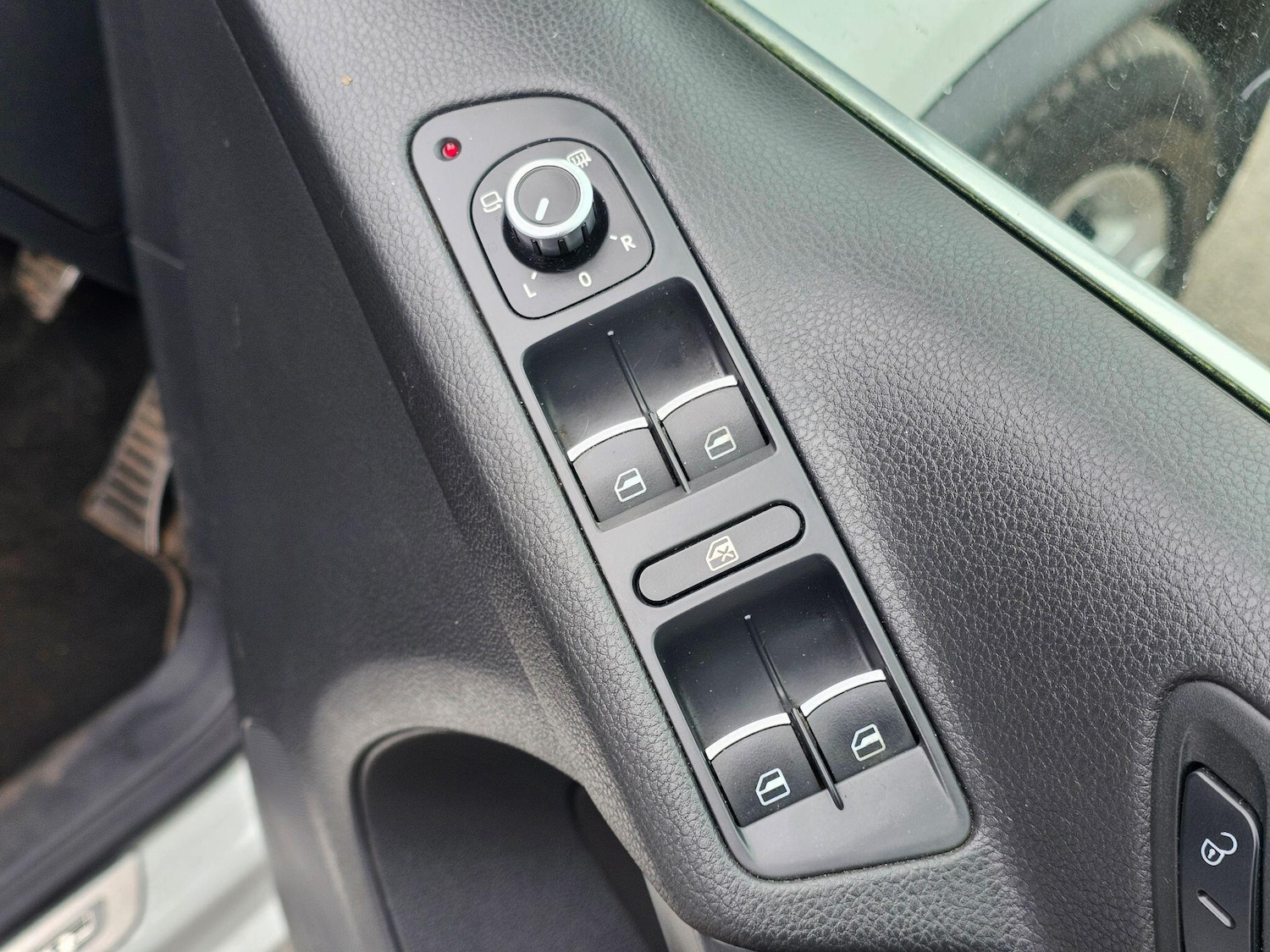 Used Volkswagen Tiguan 2015 for sale - 77978330: Photo 16