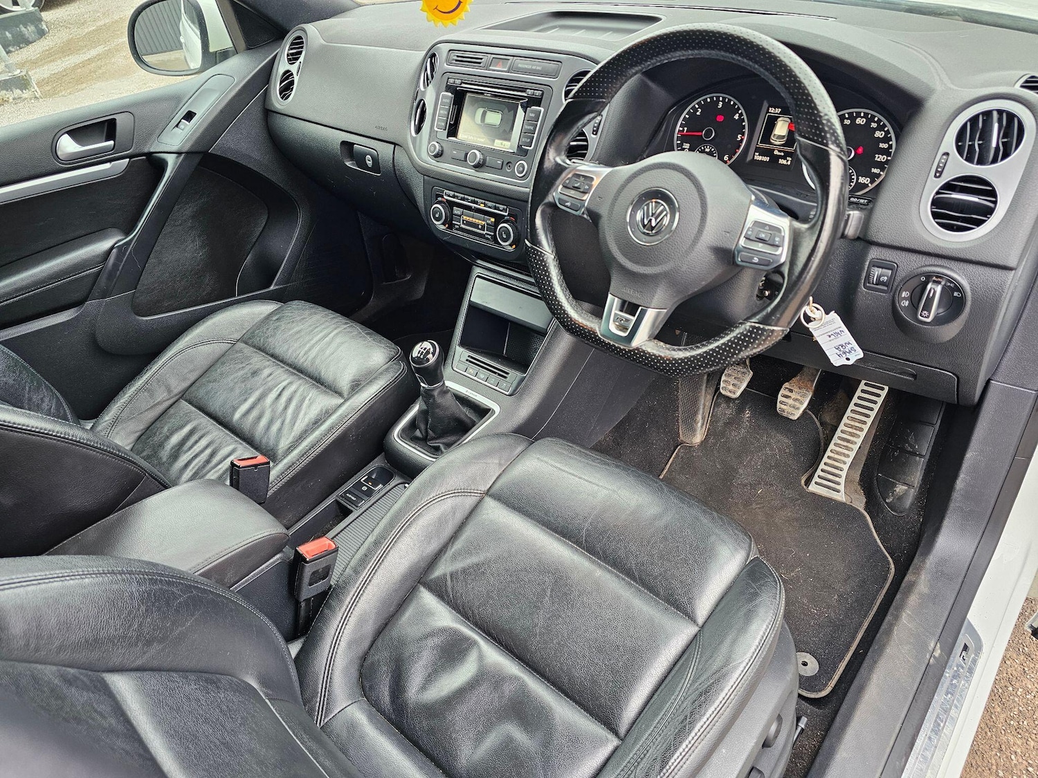 Used Volkswagen Tiguan 2015 for sale - 77978330: Photo 2