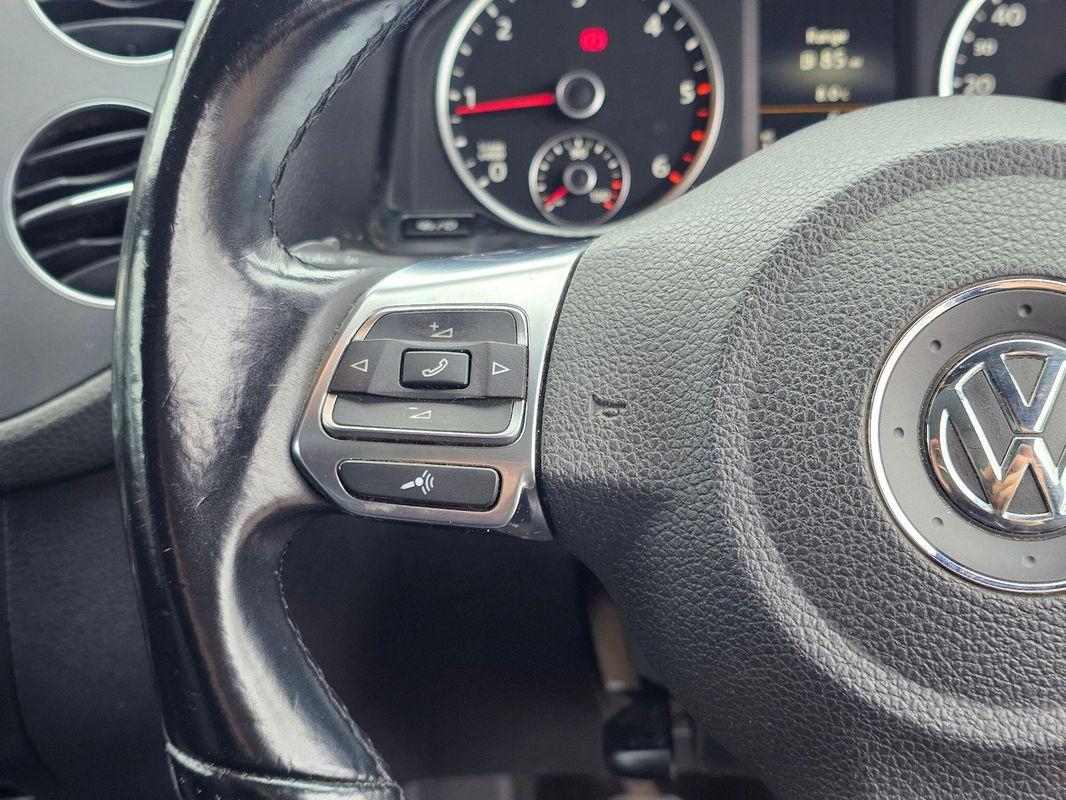 Used Volkswagen Tiguan 2015 for sale - 77978330: Photo 21