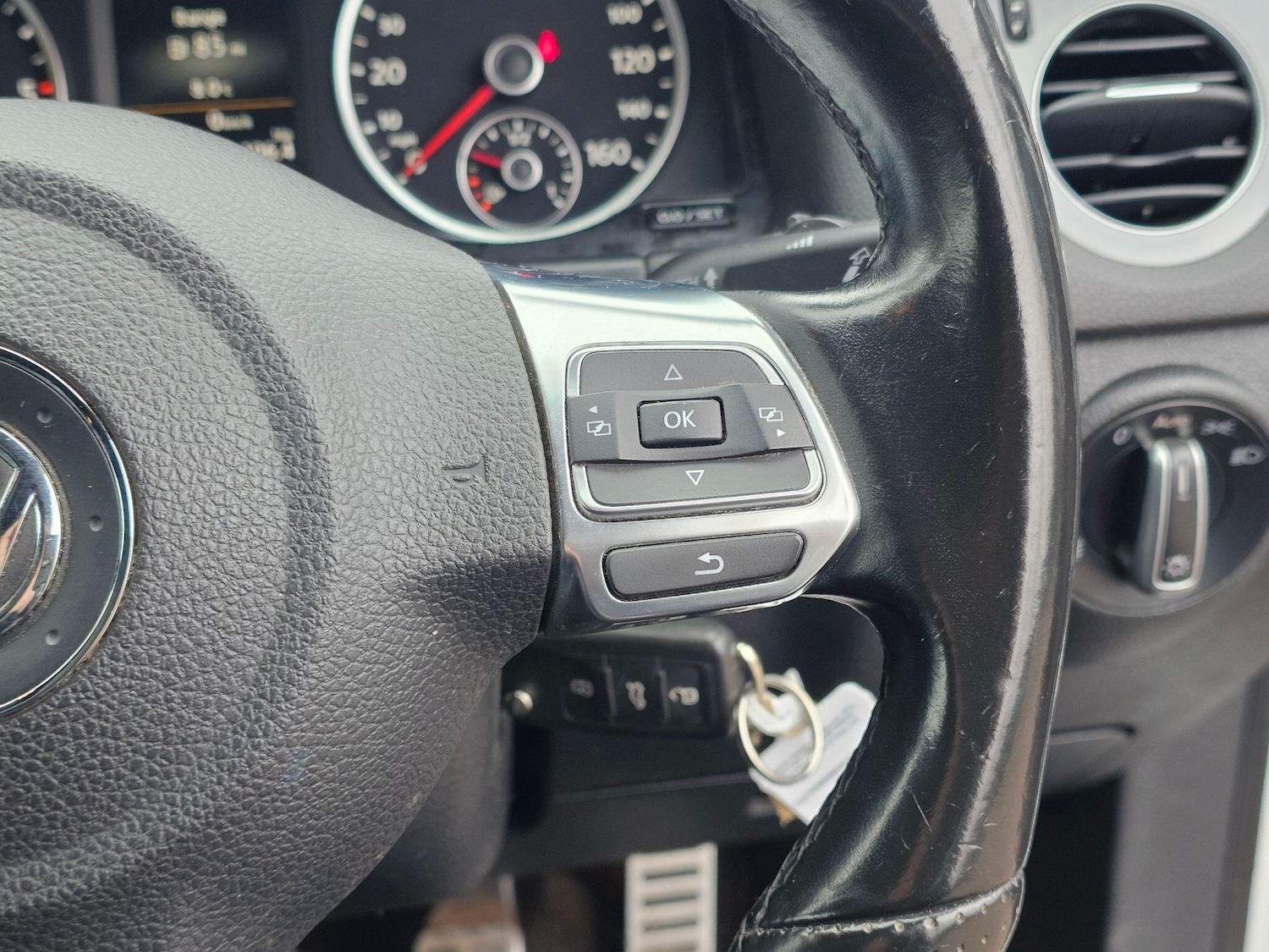 Used Volkswagen Tiguan 2015 for sale - 77978330: Photo 22