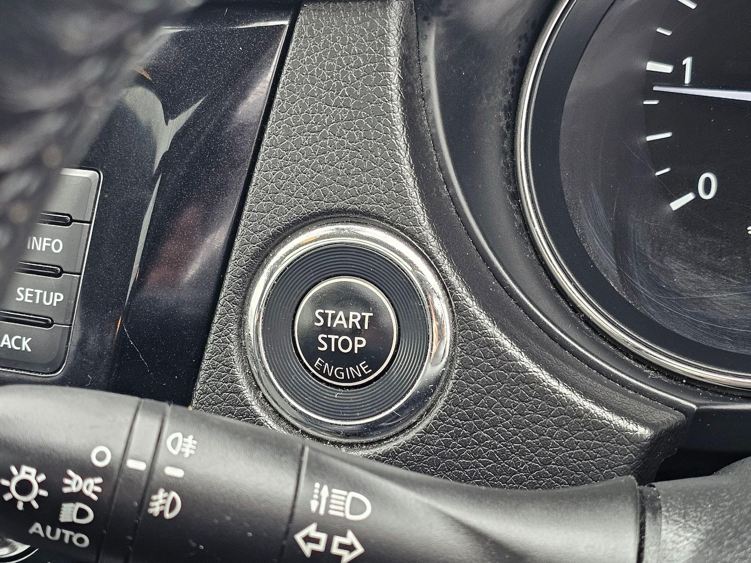 Used Nissan X-Trail for sale - 77825175: Photo 27