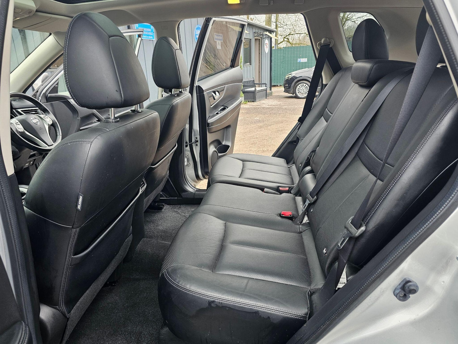 Used Nissan X-Trail for sale - 77825175: Photo 40