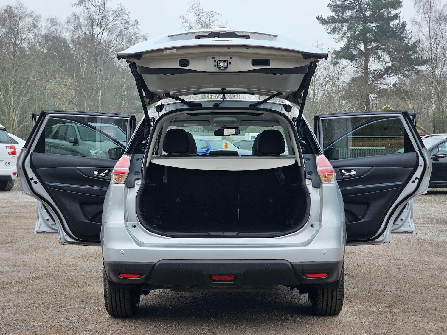 Used Nissan X-Trail for sale - 77825175: Photo 48