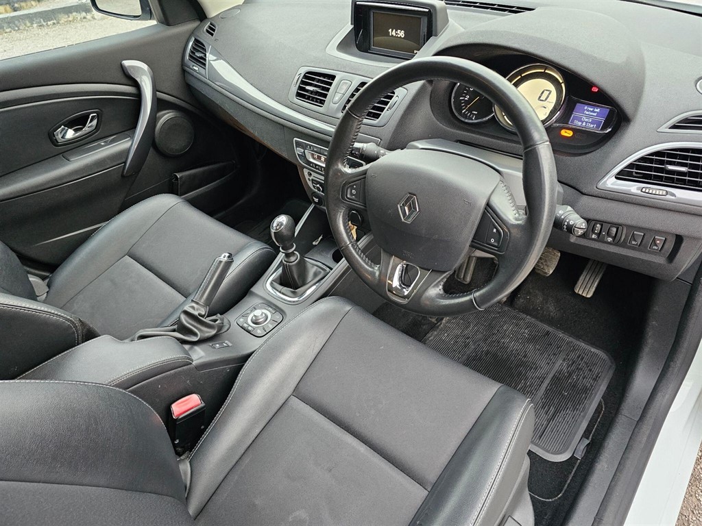 Used Renault Megane 2016 for sale - 77570382: Photo 2