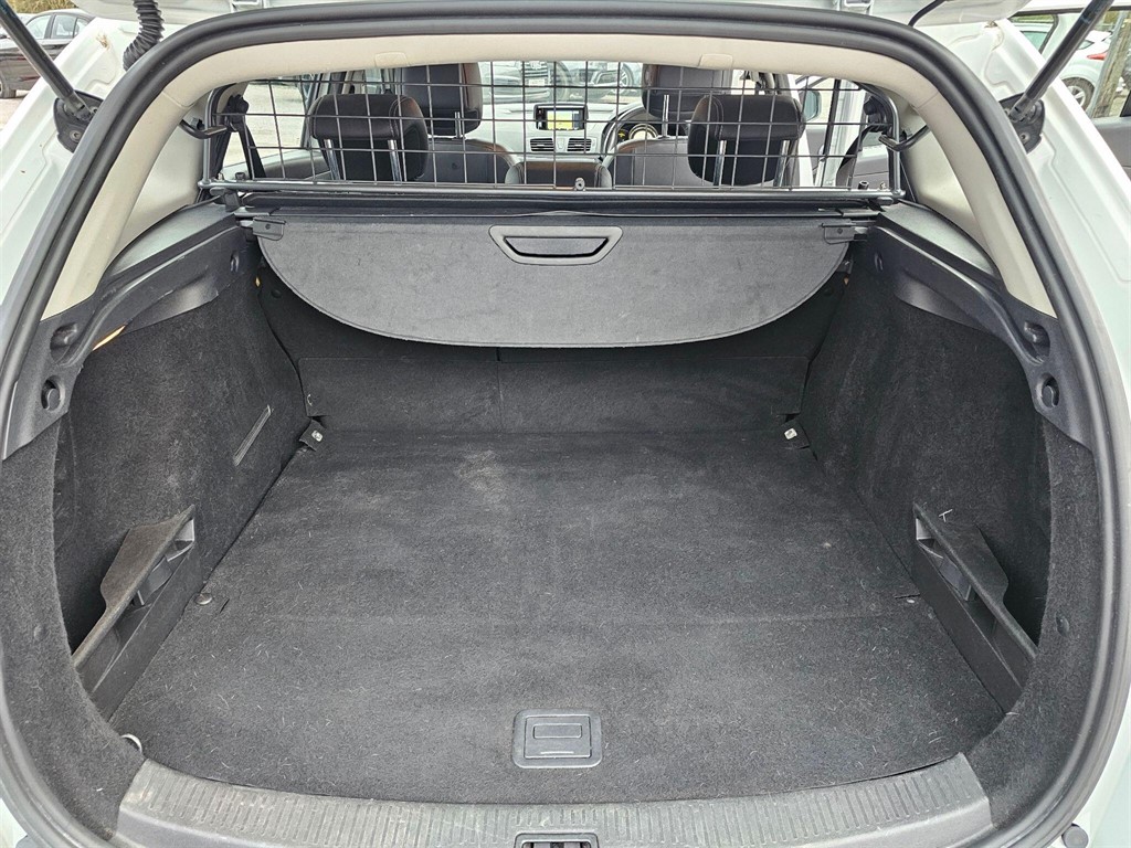 Used Renault Megane 2016 for sale - 77570382: Photo 30