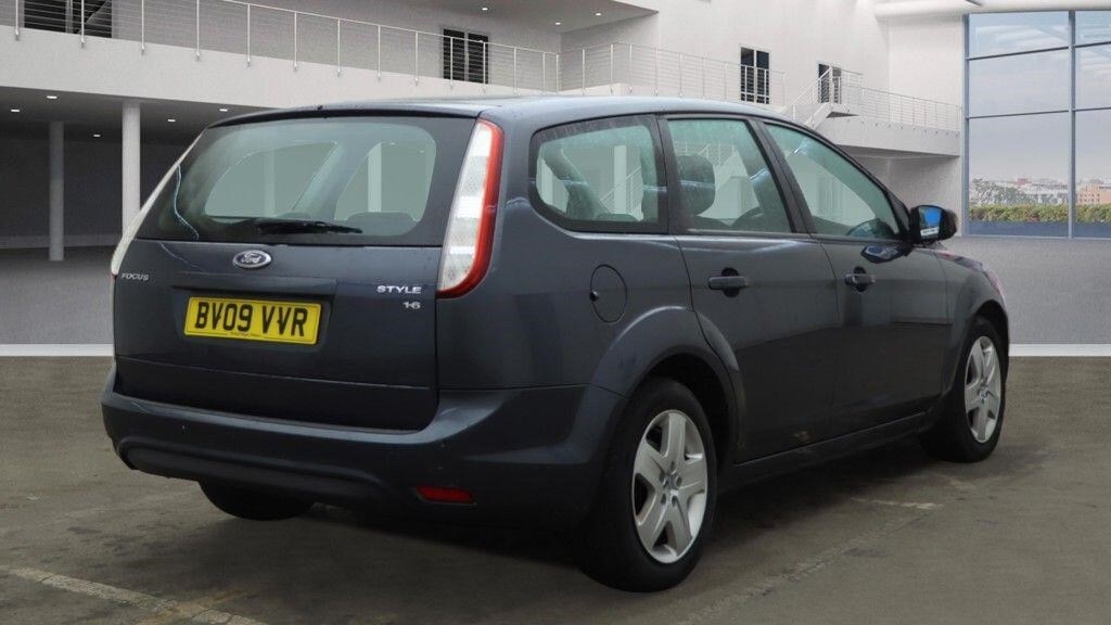 Used Ford Focus 2009 for sale - 77570312: Photo 5