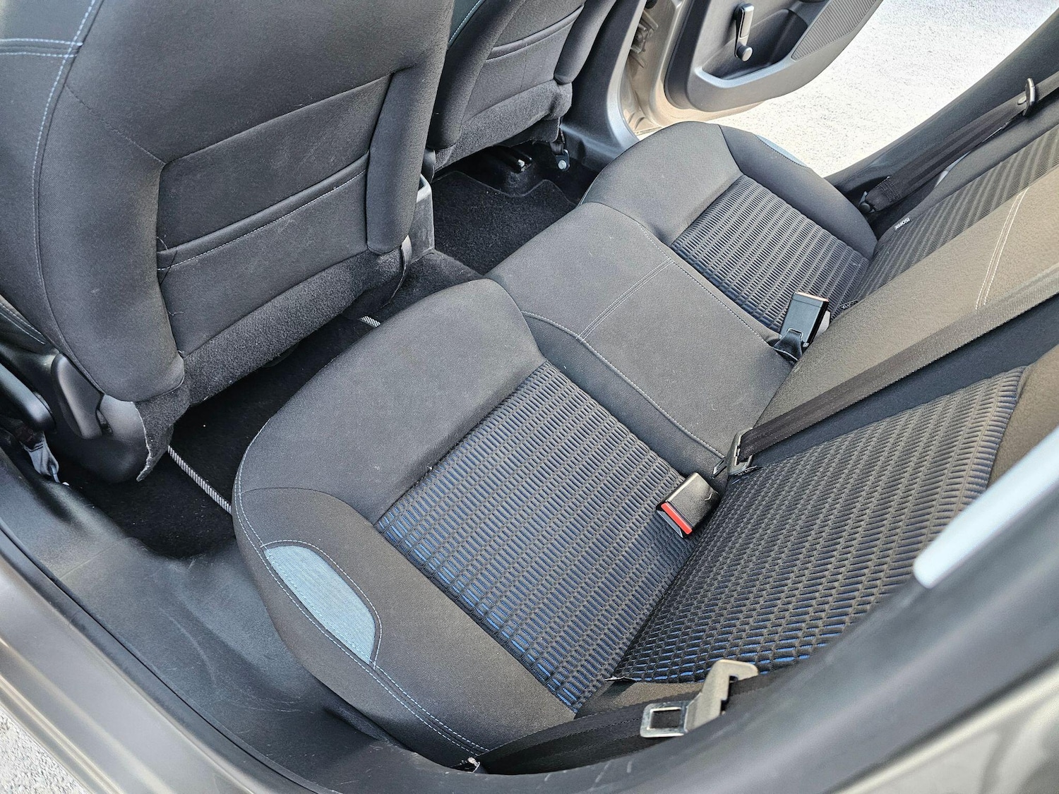 Used Peugeot 208 2013 for sale - 77738108: Photo 34