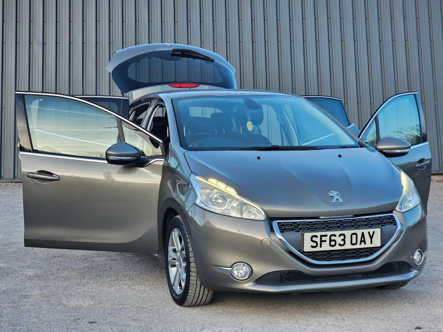 Used Peugeot 208 2013 for sale - 77738108: Photo 37