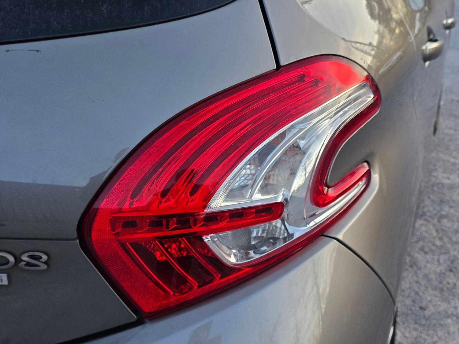 Used Peugeot 208 2013 for sale - 77738108: Photo 46