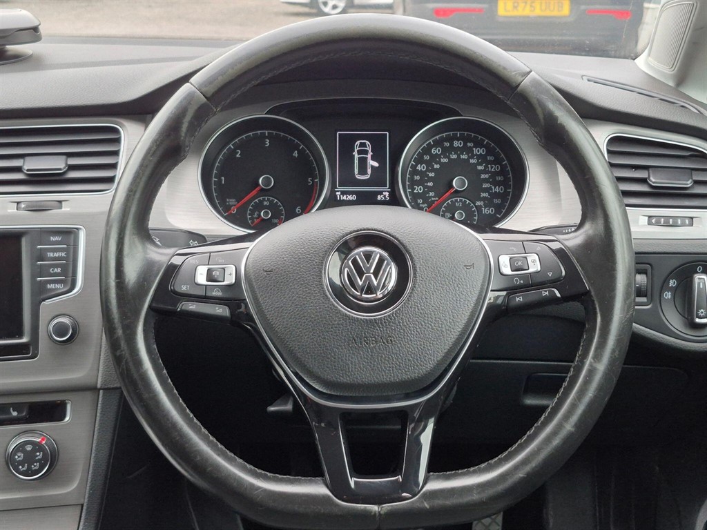 Used Volkswagen Golf 2017 for sale - 77570370: Photo 15