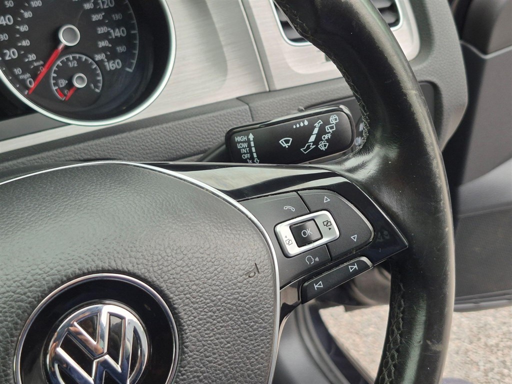 Used Volkswagen Golf 2017 for sale - 77570370: Photo 25