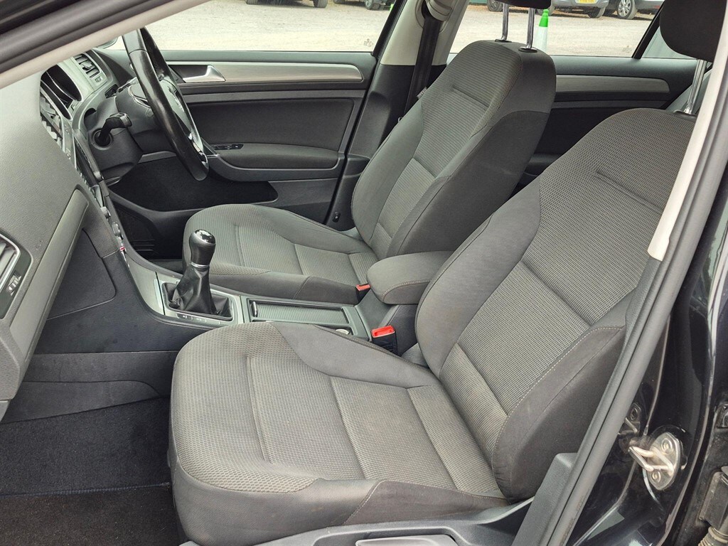 Used Volkswagen Golf 2017 for sale - 77570370: Photo 35