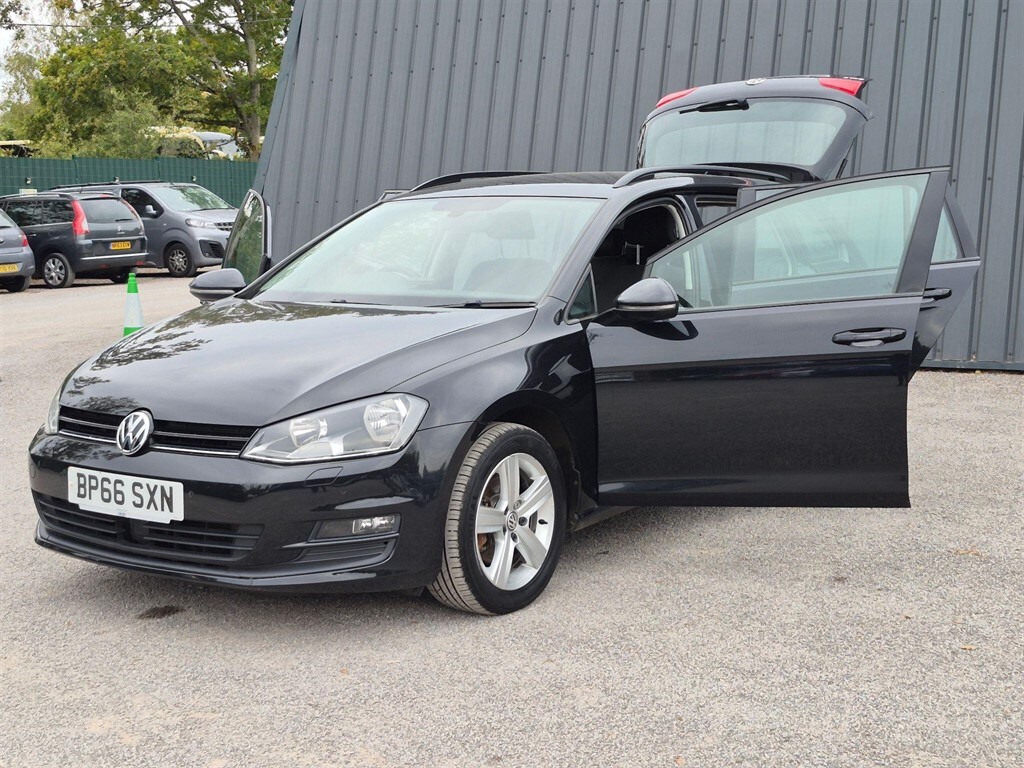Used Volkswagen Golf 2017 for sale - 77570370: Photo 41