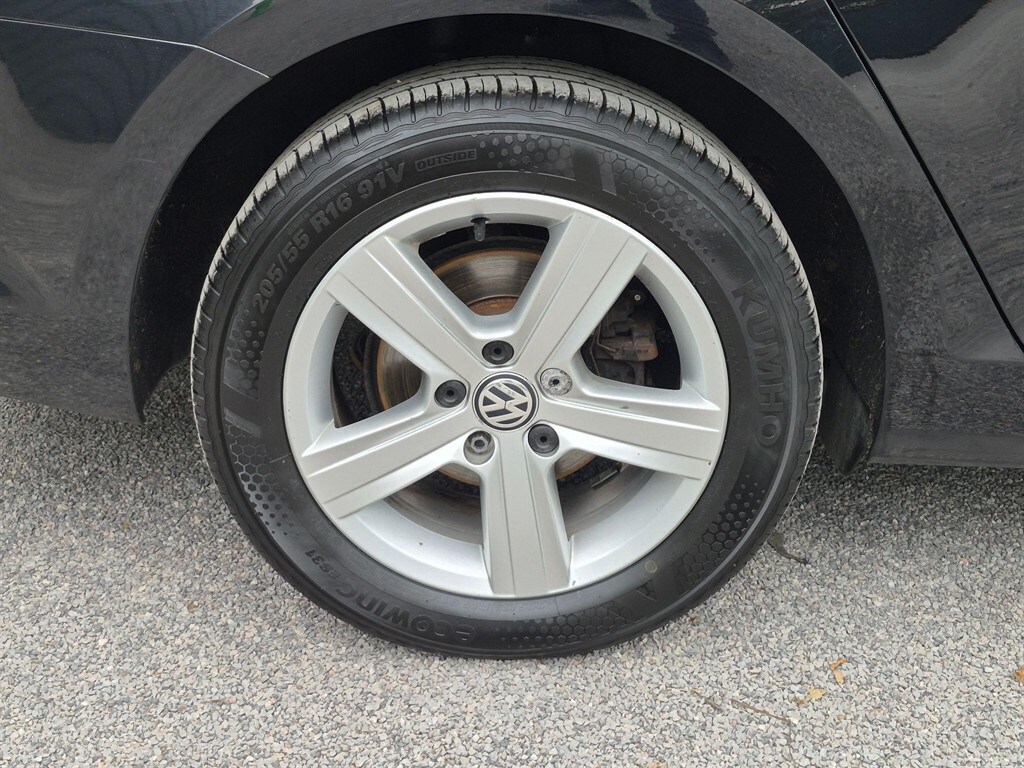 Used Volkswagen Golf 2017 for sale - 77570370: Photo 54