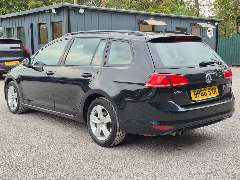 Used Volkswagen Golf 2017 for sale - 77570370: Photo 7