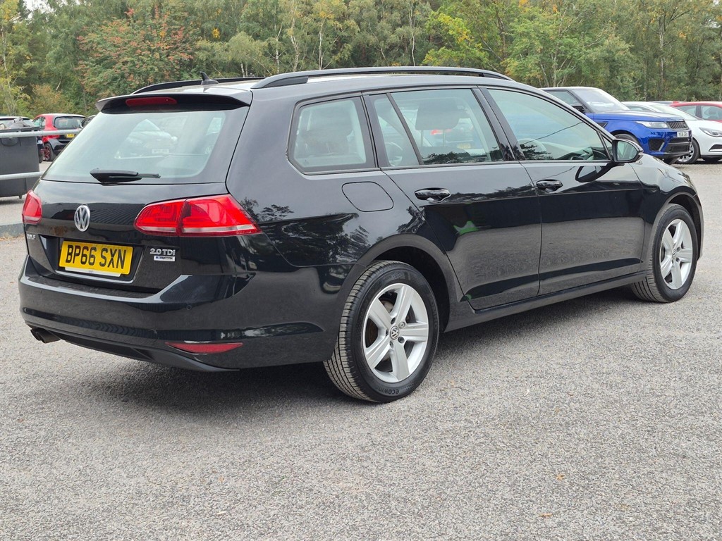 Used Volkswagen Golf 2017 for sale - 77570370: Photo 9