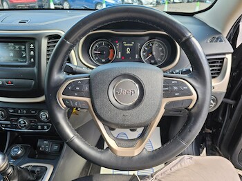 Used Jeep Cherokee 2015 for sale - 78866347: Photo