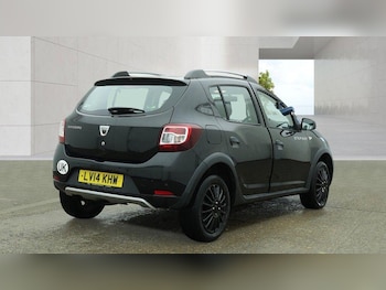 Used Dacia Sandero Stepway 2014 for sale - 78504575: Photo