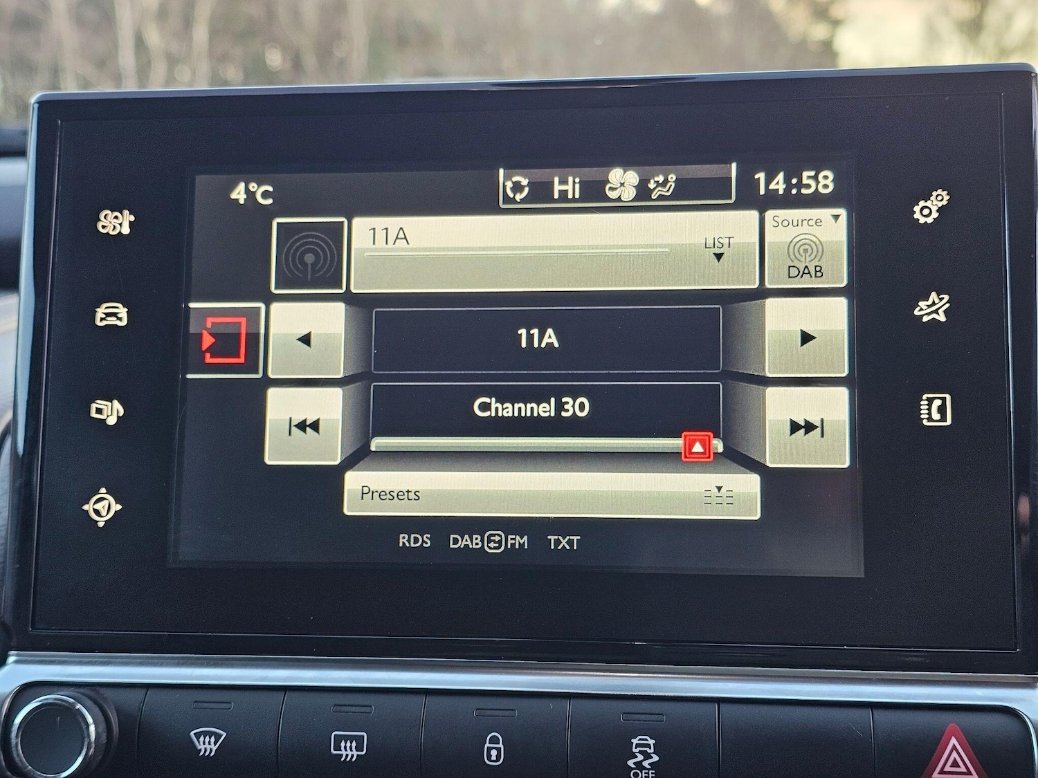 Used Citroen C4 Cactus 2015 for sale - 77647161: Photo 24