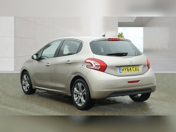 Used Peugeot 208 2014 for sale - 78319554: Photo