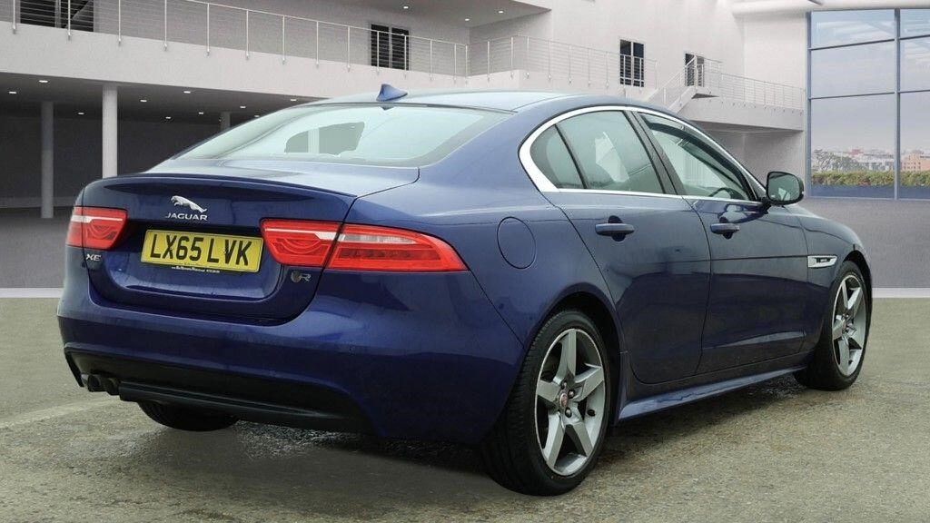 Used Jaguar XE 2015 for sale - 77570339: Photo 5