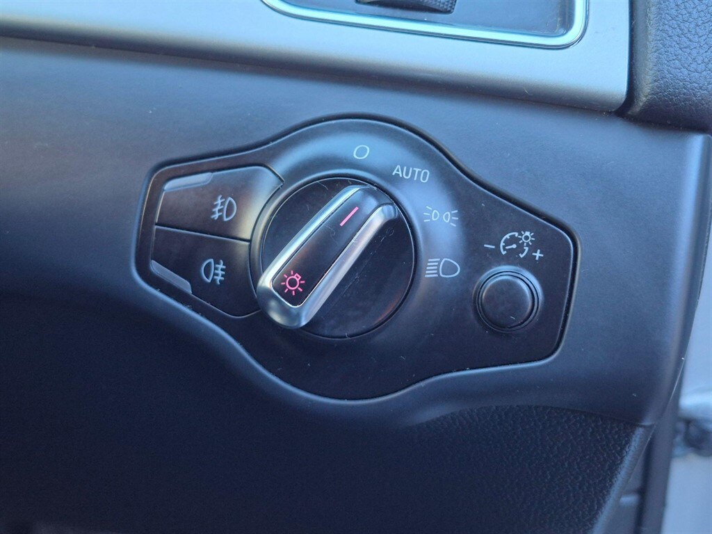 Used Audi A4 2009 for sale - 77570373: Photo 37