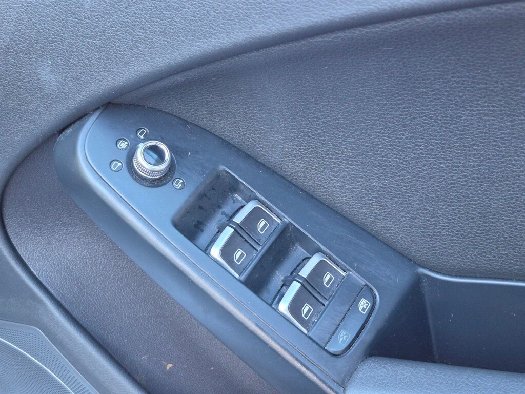 Used Audi A4 2009 for sale - 77570373: Photo 38