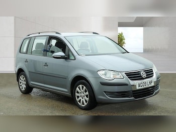 Used Volkswagen Touran 2009 for sale - 78504574: Photo