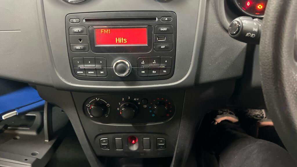 Used Dacia Sandero for sale - 77704962: Photo 11