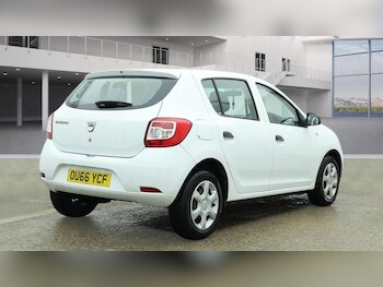 Used Dacia Sandero 2016 for sale - 77704962: Photo