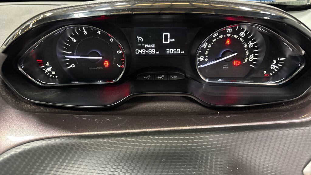 Used Peugeot 2008 2014 for sale - 78156600: Photo 10