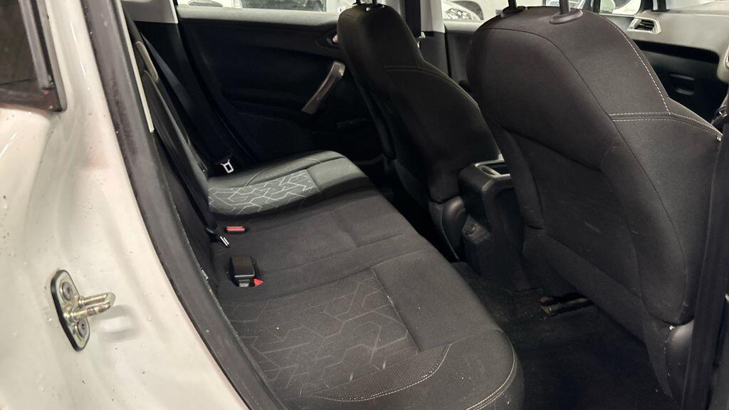 Used Peugeot 2008 2014 for sale - 78156600: Photo 8