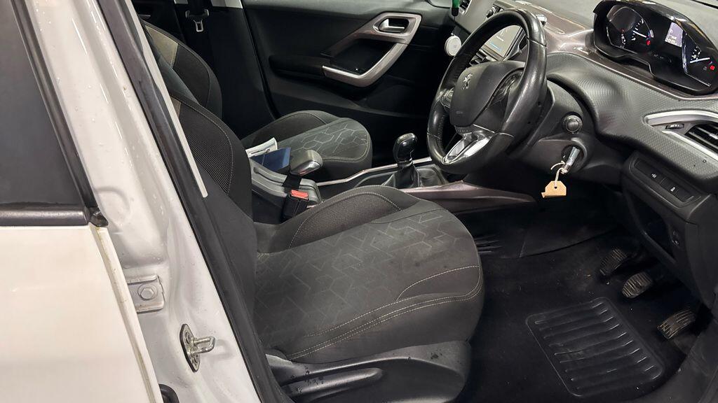 Used Peugeot 2008 2014 for sale - 78156600: Photo 9