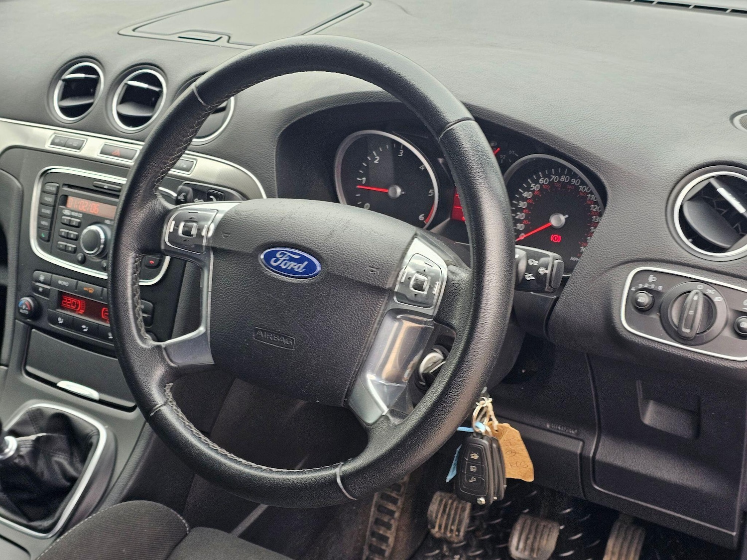 Used Ford S-Max 2013 for sale - 77737770: Photo 16