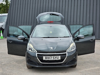 Used Peugeot 208 2017 for sale - 78695425: Photo