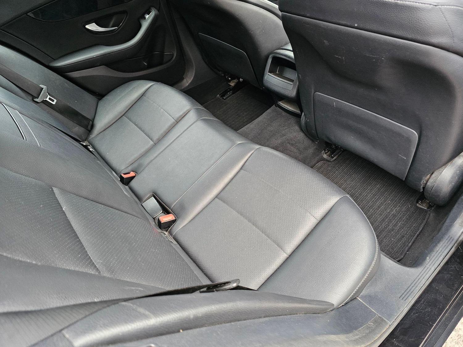 Used Mercedes-Benz C Class 2015 for sale - 77646498: Photo 29