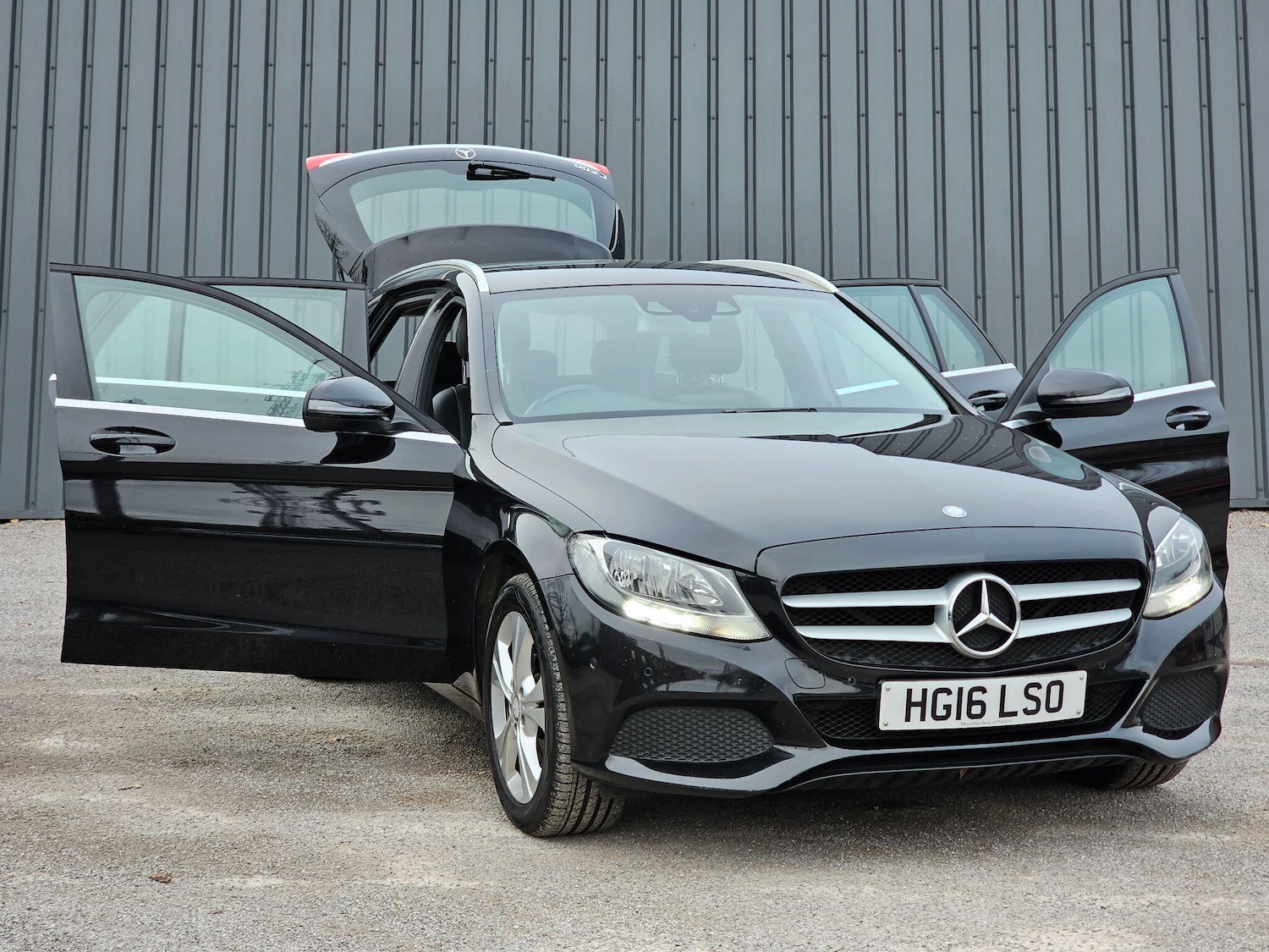 Used Mercedes-Benz C Class 2015 for sale - 77646498: Photo 36