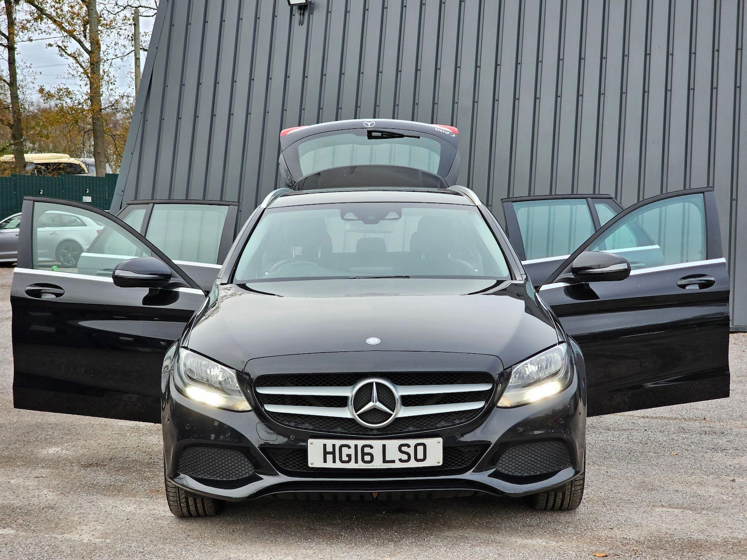 Used Mercedes-Benz C Class 2015 for sale - 77646498: Photo 37