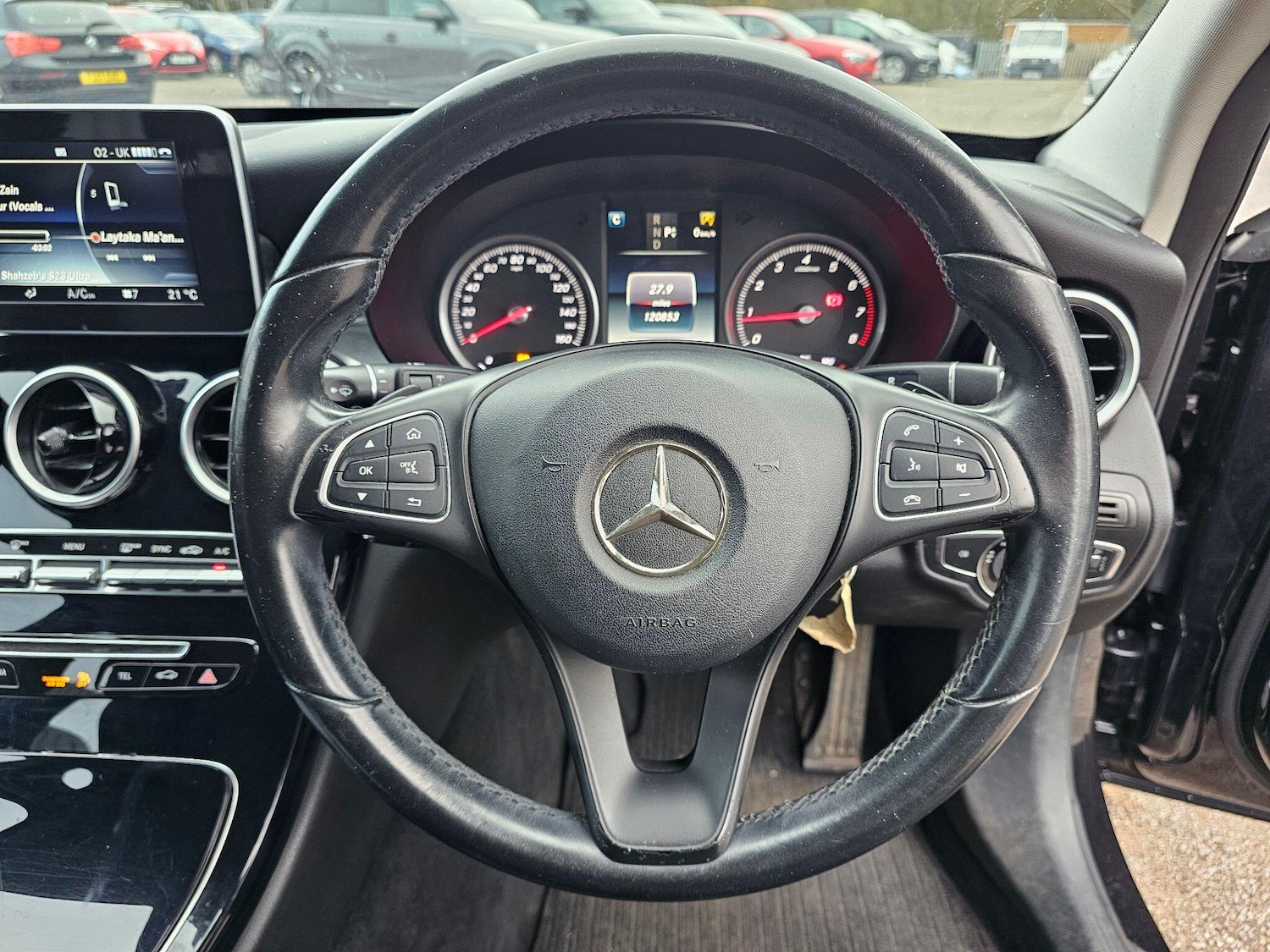 Used Mercedes-Benz C Class 2015 for sale - 77646498: Photo 4