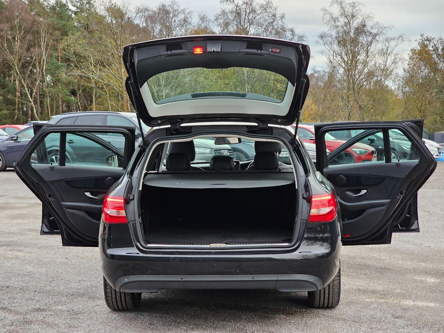 Used Mercedes-Benz C Class 2015 for sale - 77646498: Photo 40