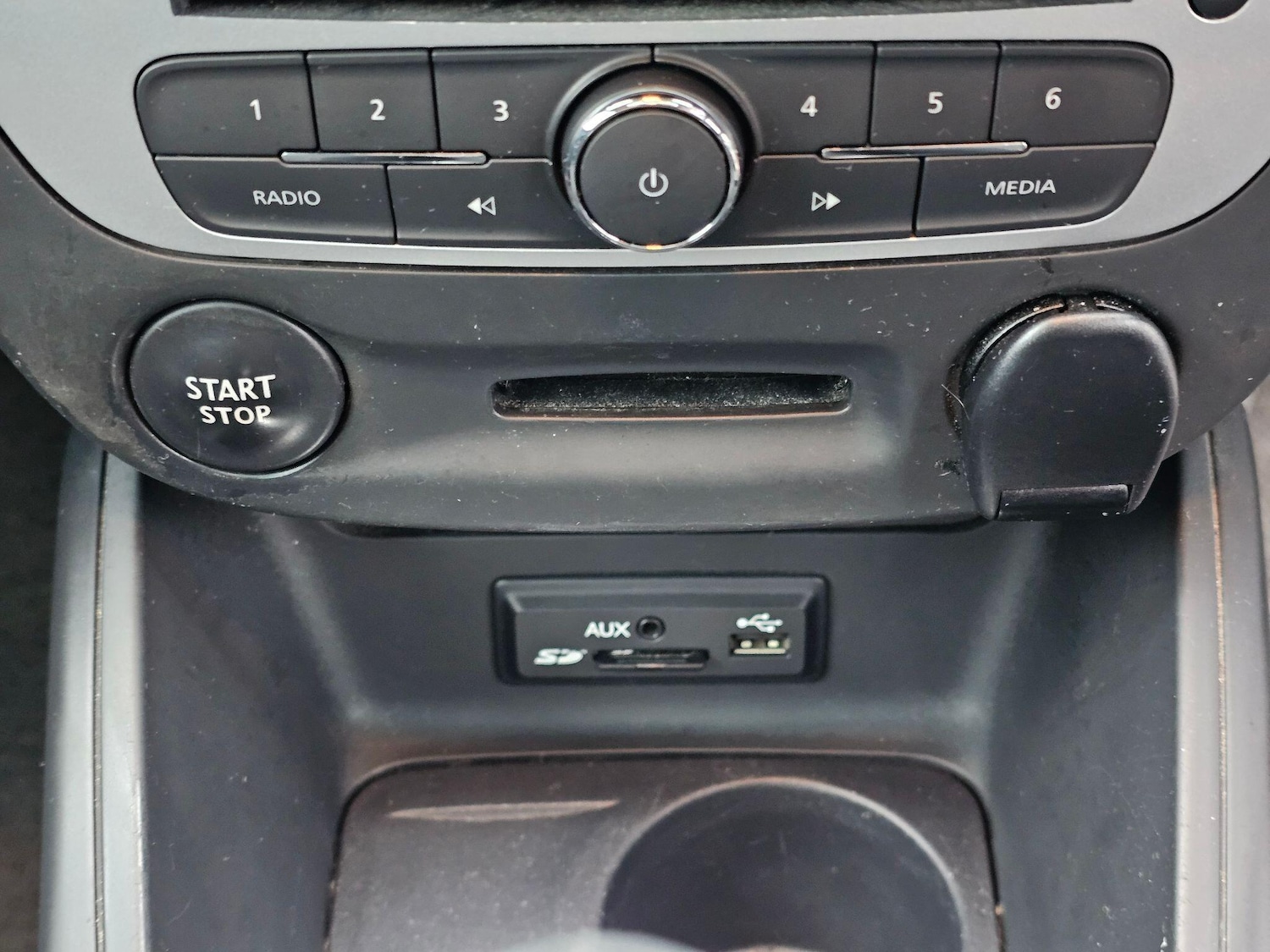 Used Renault Megane 2015 for sale - 77695823: Photo 27