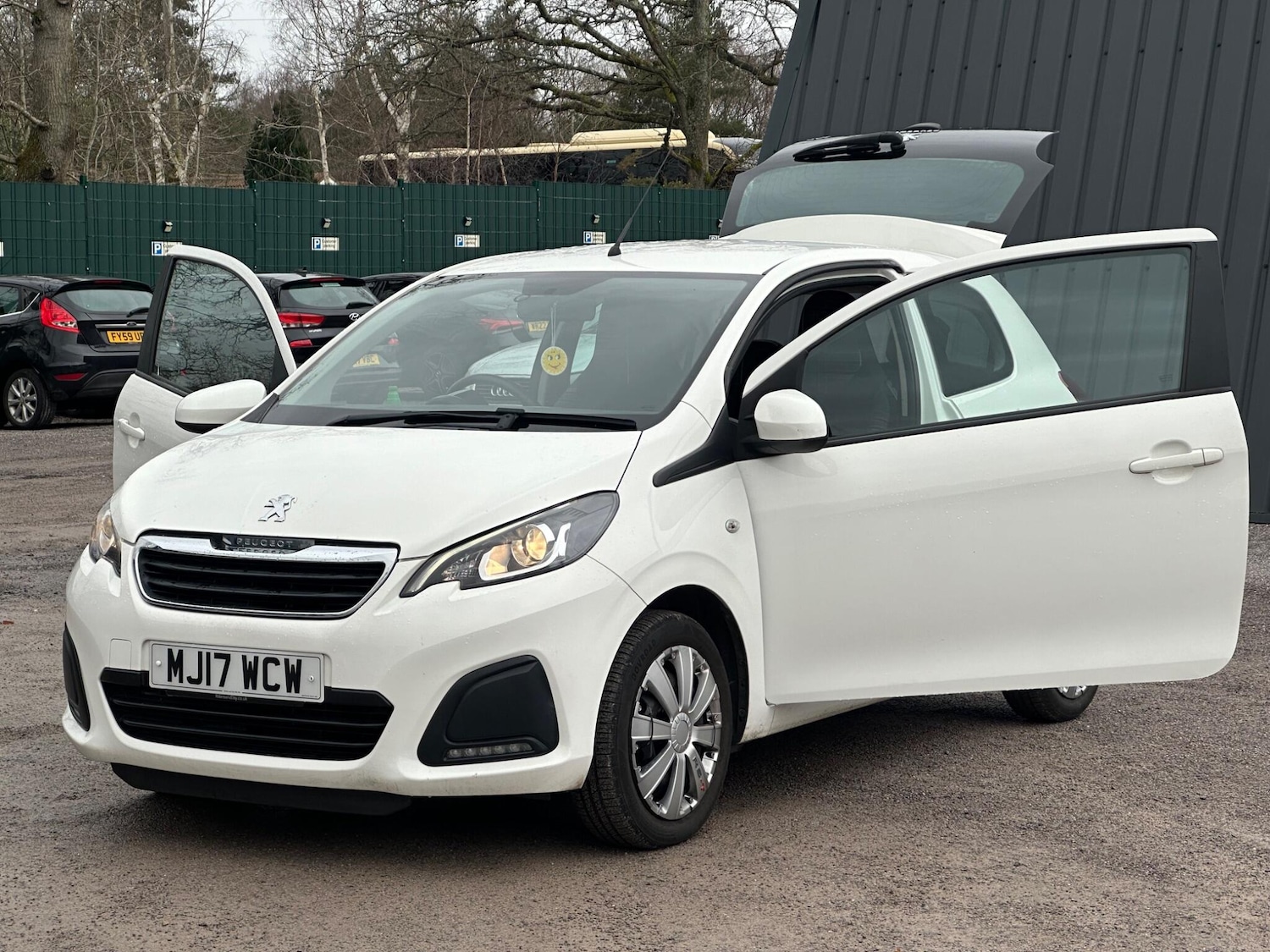 Used Peugeot 108 for sale - 77705152: Photo 14